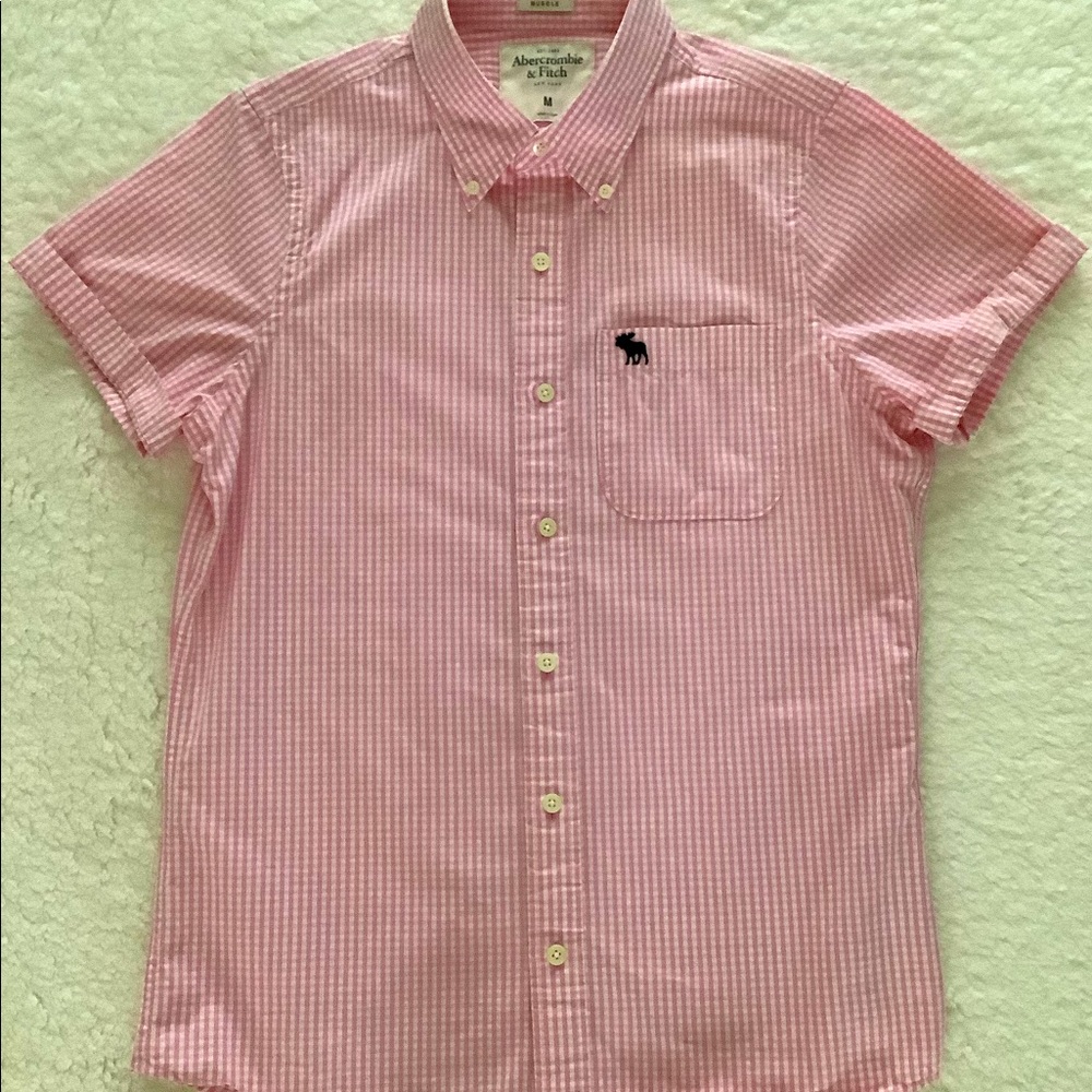 Abrocombie pink shirt sz M